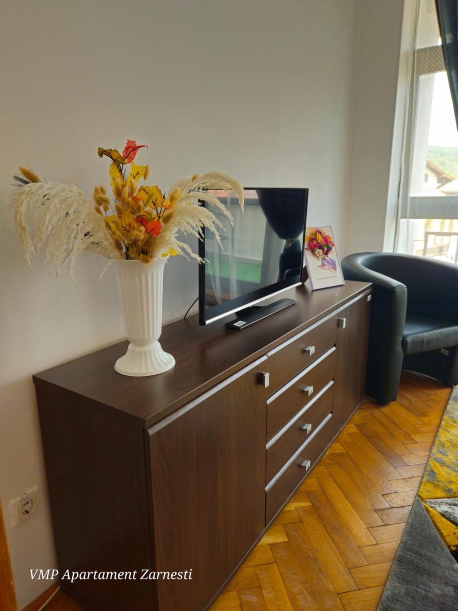 Apartment Zarnesti City Centre Vmp Free Parking 部屋 写真