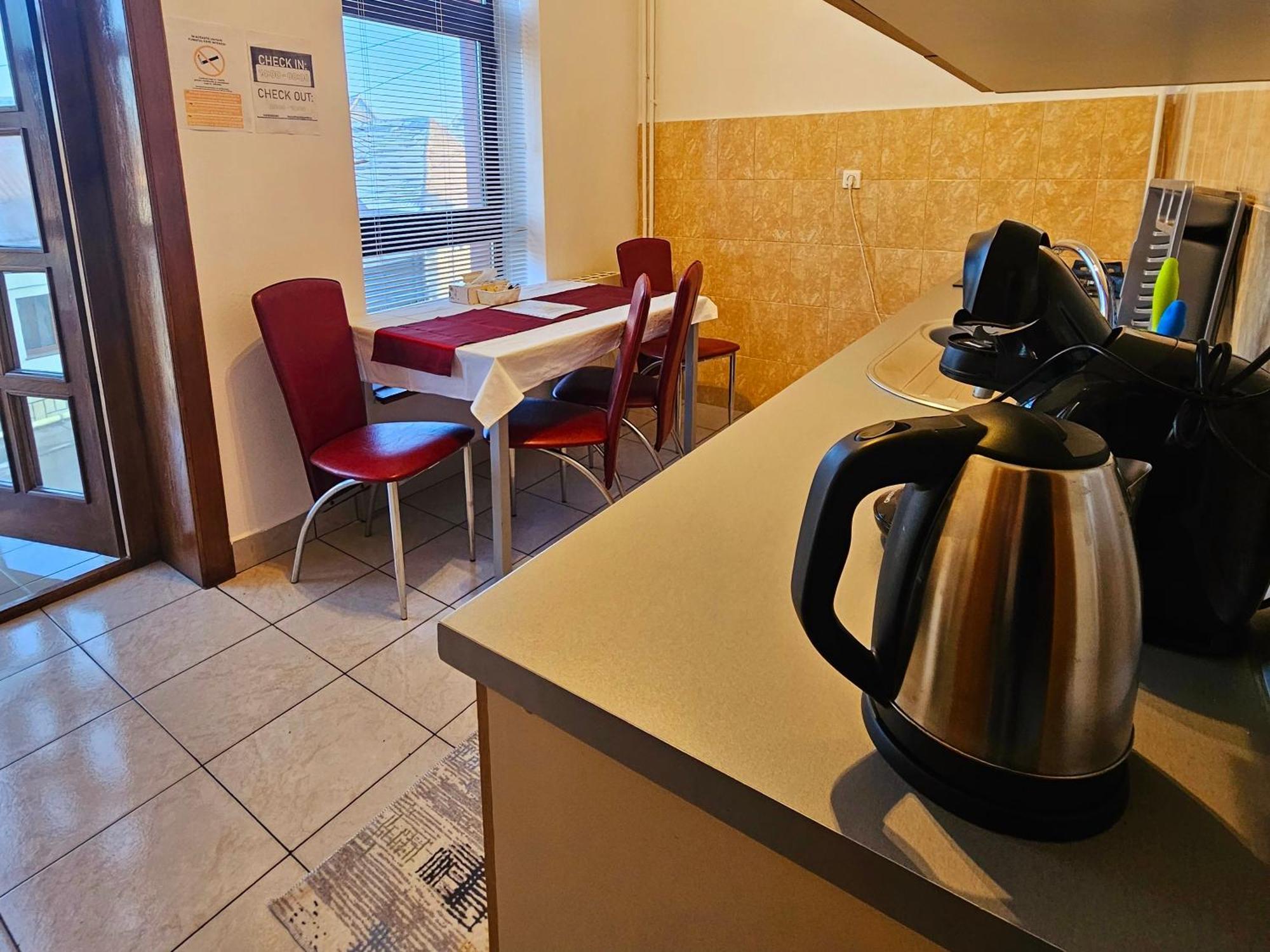 Apartment Zarnesti City Centre Vmp Free Parking エクステリア 写真