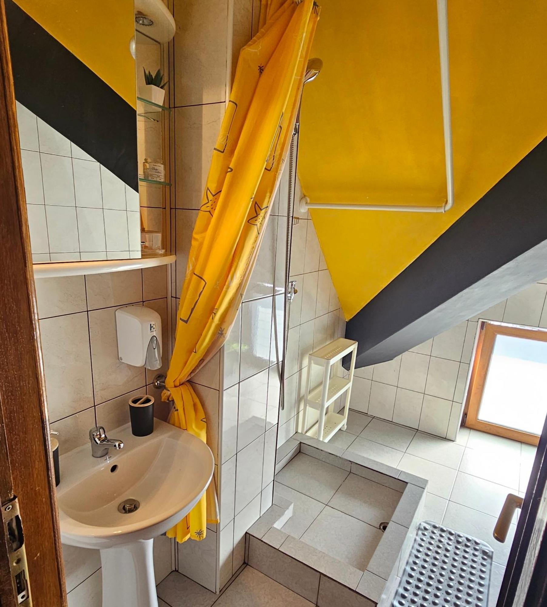 Apartment Zarnesti City Centre Vmp Free Parking 部屋 写真