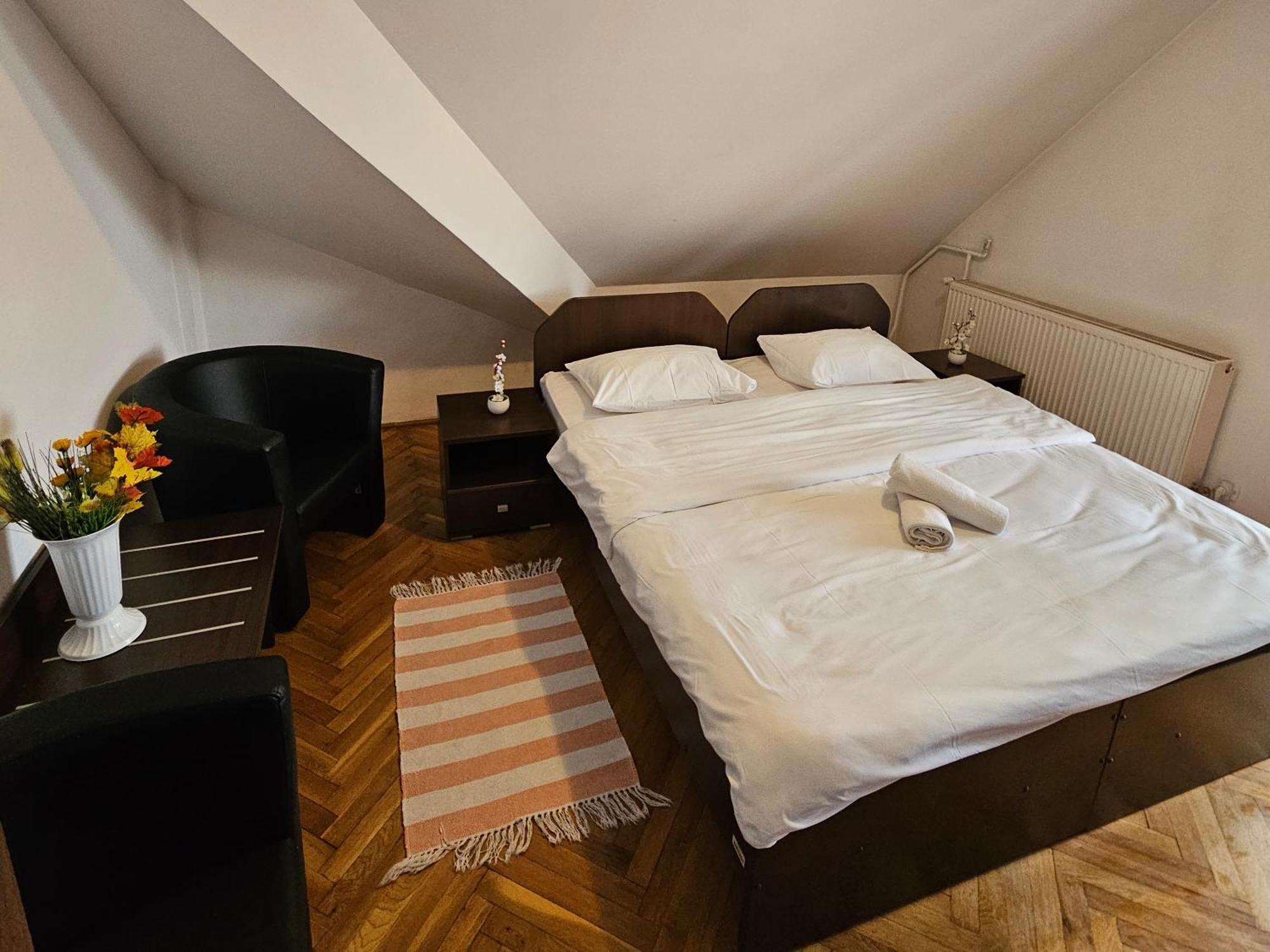 Apartment Zarnesti City Centre Vmp Free Parking エクステリア 写真