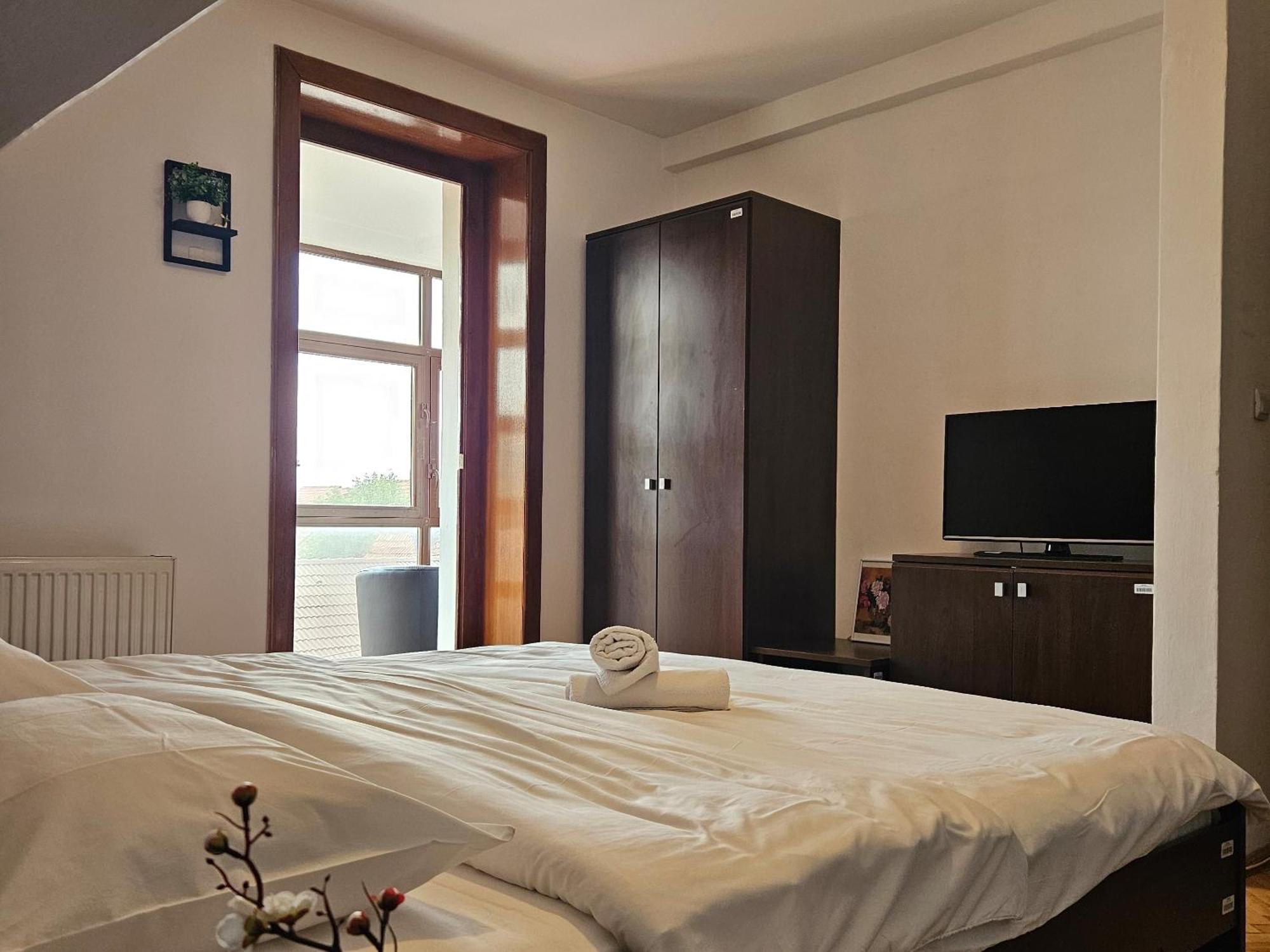 Apartment Zarnesti City Centre Vmp Free Parking エクステリア 写真