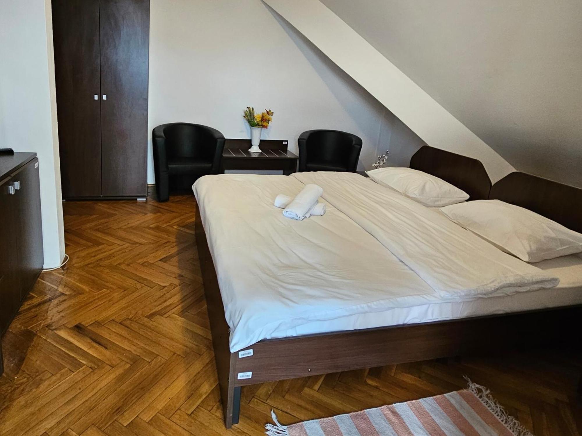 Apartment Zarnesti City Centre Vmp Free Parking エクステリア 写真